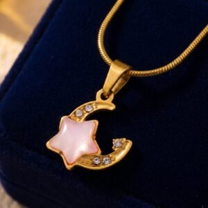 bijoux-1888-macro-1.jpg Collier Lune Acier Inoxydable Doré 316L