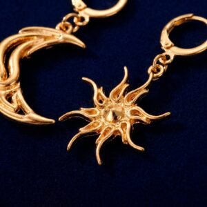 bijoux-1958-macro-1.jpg Boucles Lune Soleil Abstraites Asymétriques Moderne