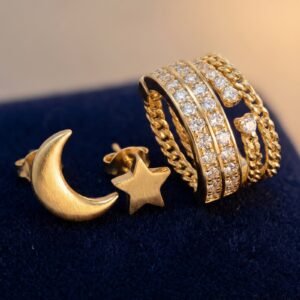 Boucles Étoile Dorée et Lune Pentagramme Chic