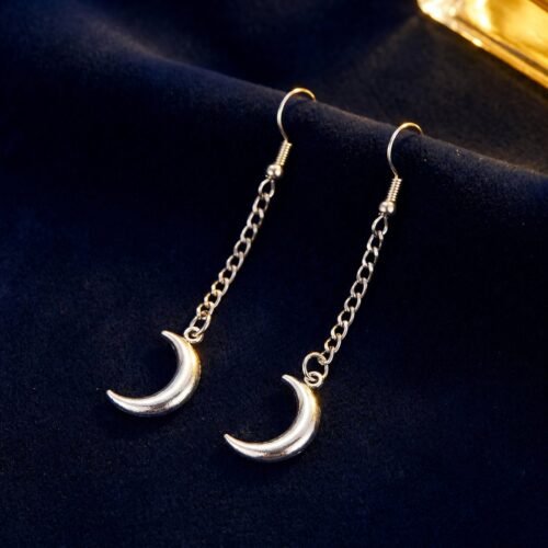 Boucles d'Oreilles Lune Argent Chaîne Longue — Légèreté