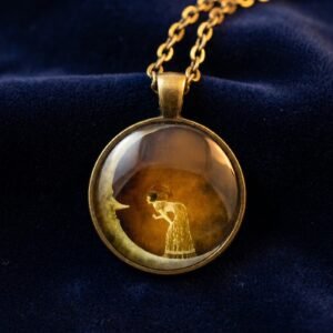 bijoux-2830-da1-2-1.jpg Collier Lune Rétro Verre Cabochon — Élégance Intemporelle