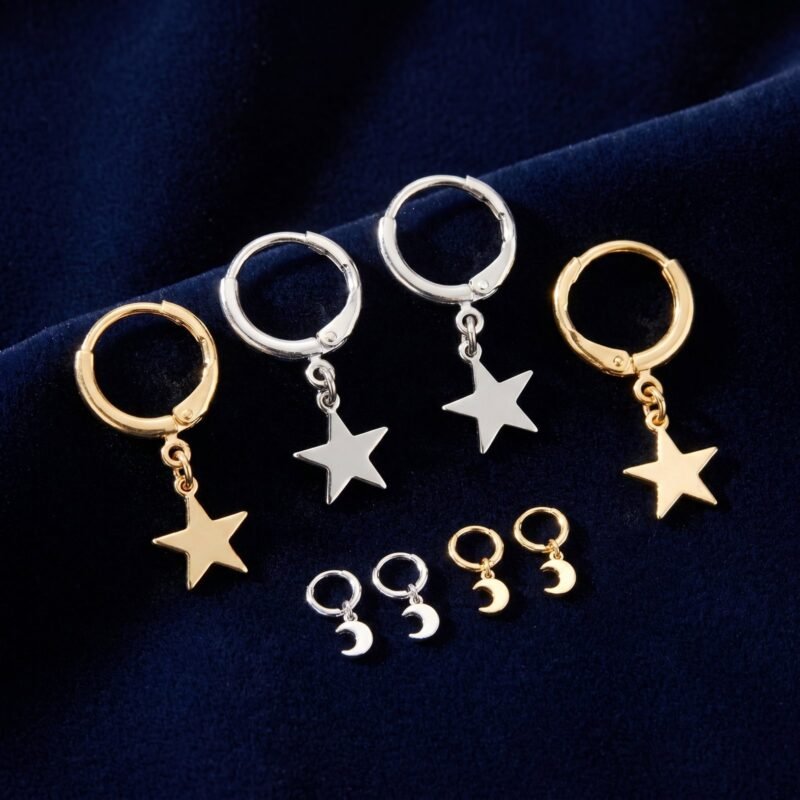 Boucles Oreilles Lune et Étoile - Design Minimaliste Épuré