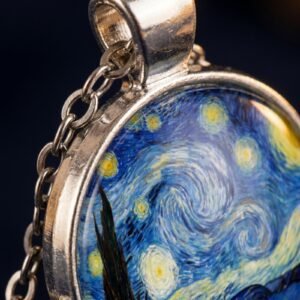 bijoux-2899-macro-1.jpg Collier Nuit Étoilée - Van Gogh Lune et Étoiles Sertie