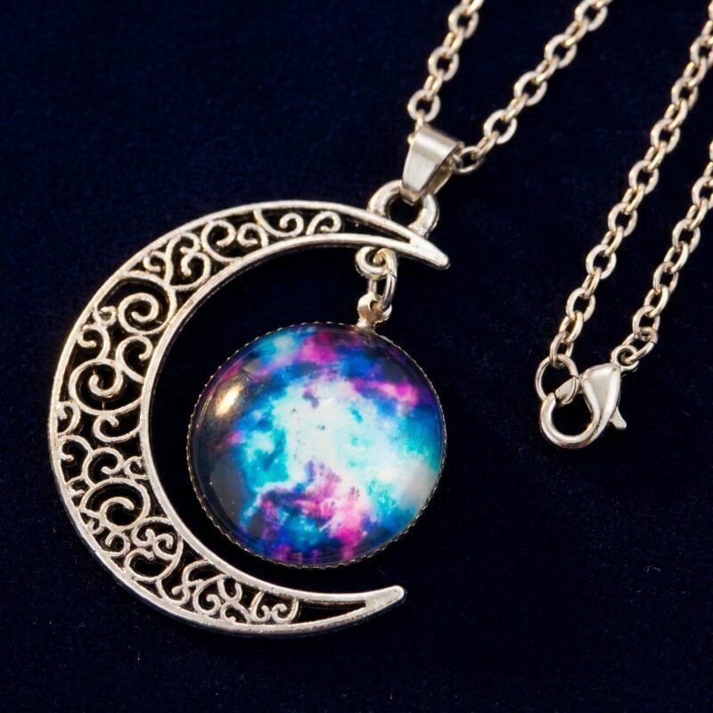 Collier ciel étoilé lune gemme interstellaire