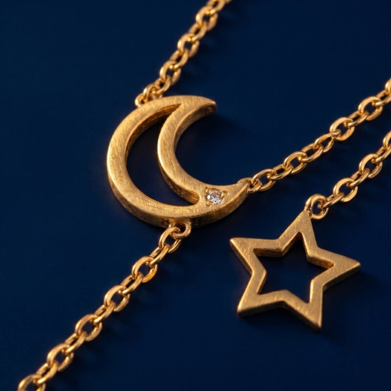 bijoux-3103-macro-1.jpg Collier clavicule lune étoile court délicat