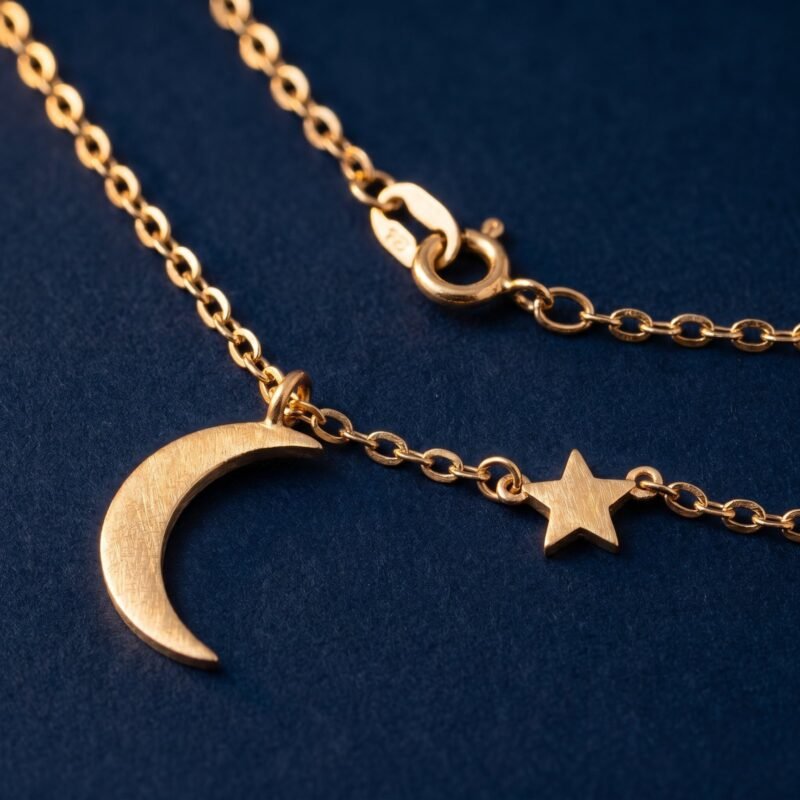 bijoux-3367-macro-1.jpg Collier Étoile Lune Simple et Épuré